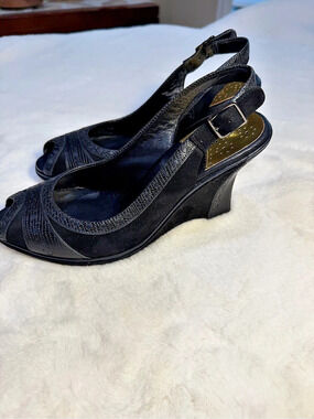 Cole Haan Collection Black Croco Embossed Leather / Suede Wedge Heels Size 6.5